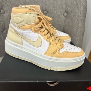 Nike Women's High-Top Sneakers - pale yellow and White